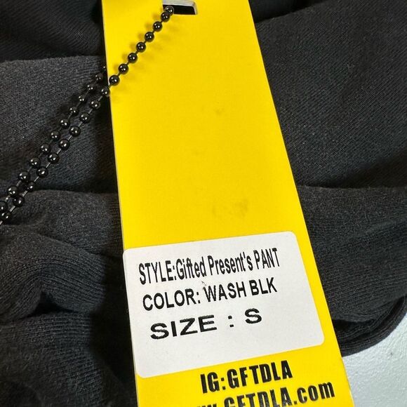 NWT GFTD LA Women’s Black Sweatpants Raw Hem Graphic on Rear - Size Small - Picture 4 of 13